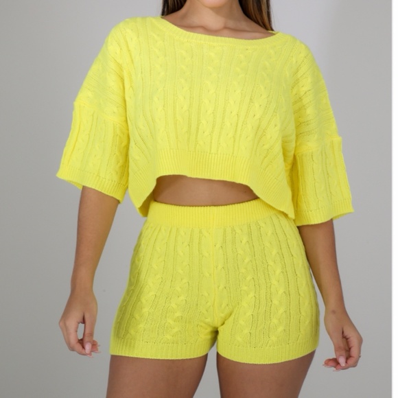 GORGEOUS TWO PIECE NEON SET - Picture 4 of 4